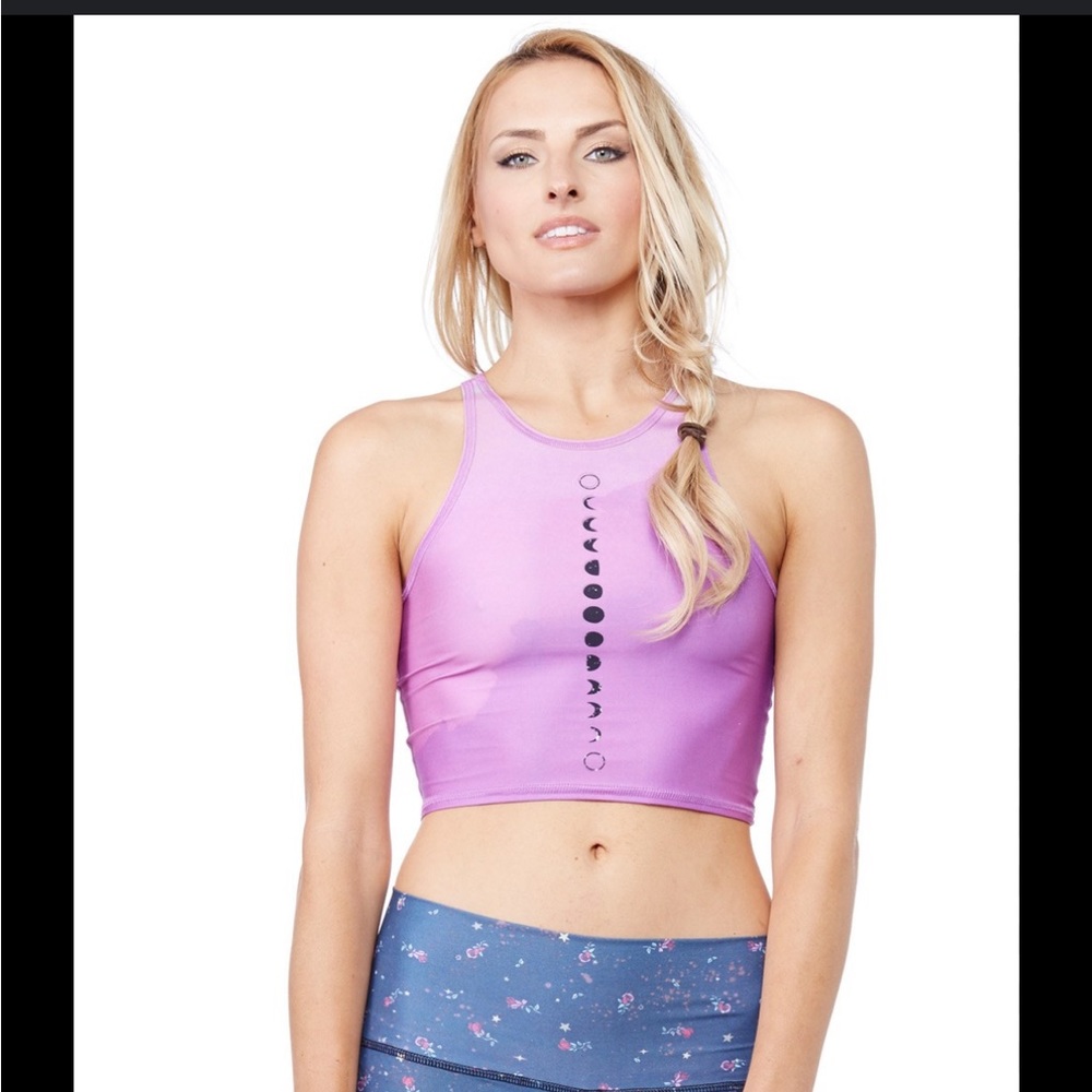 Teeki moon crop top